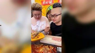 娱乐吃瓜酱的外婆,娱乐吃瓜酱背后的温馨故事